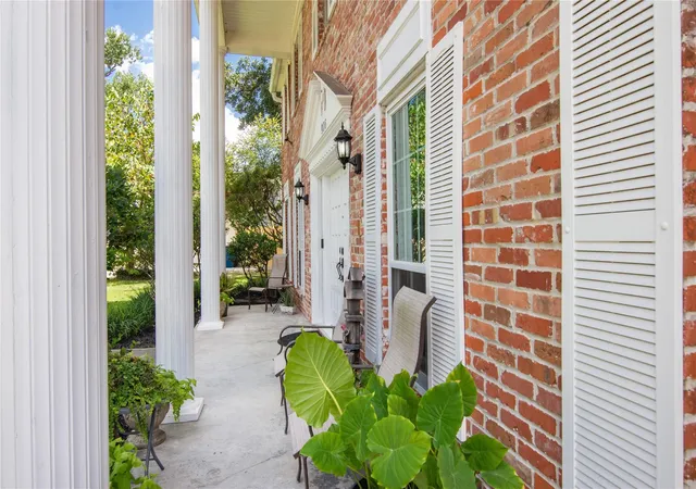 Photo 3 of Single family home for sale at 906 Glouchester Ln, Houston, TX 77073 | MLS# 18787165 | Listing updated on 2026-09-22