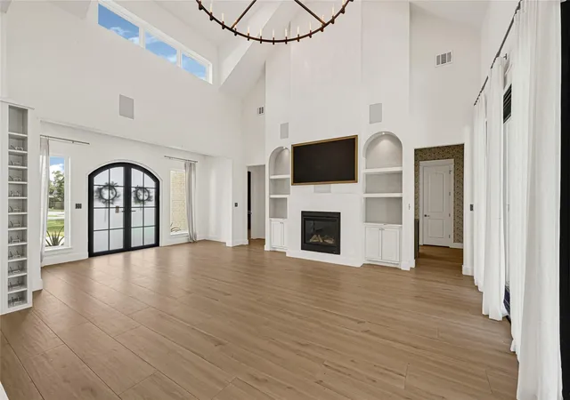 Photo 4 of Single family home for sale at 1413 Silver Moon Trl, Crosby, TX 77532 | MLS# 7668197 | Listing updated on 2026-09-16