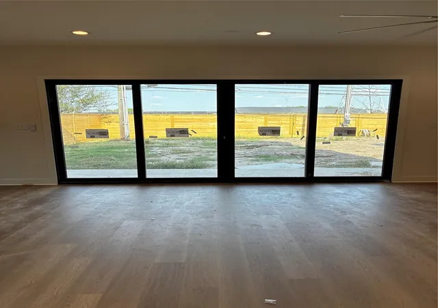 Photo 4 of Single family home for sale at 1820 Wycliffe, Houston, TX 77043 | MLS# 71243581 | Listing updated on 2026-09-19