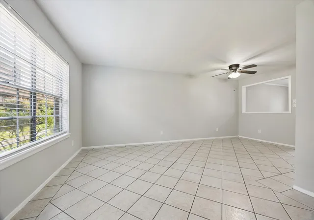 Photo 3 of Condo for sale at 9303 Hammerly Blvd #607, Houston, TX 77080 | MLS# 31050003 | Listing updated on 2026-09-08