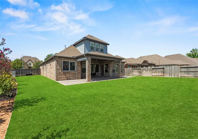 Photo 3 of Single family home for sale at 25102 Dovetail Cvs Ct, Tomball, TX 77375 | MLS# 19579324 | Listing updated on 2026-09-23
