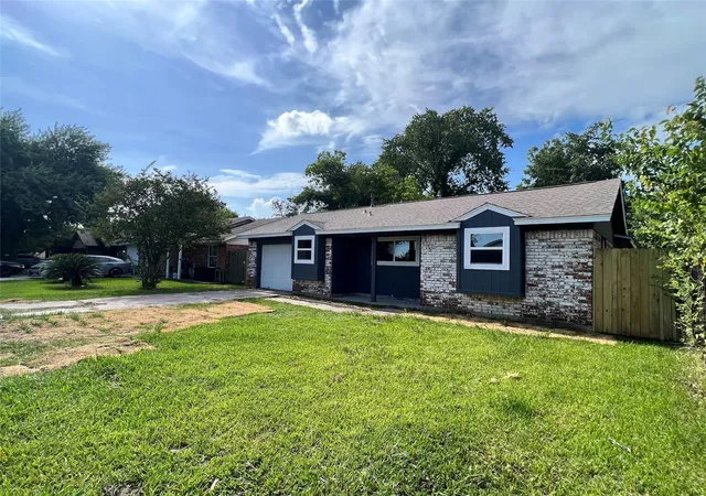 Photo 2 of Single family home for sale at 17023 Sunshine St, Houston, TX 77049 | MLS# 19693136 | Listing updated on 2026-09-09