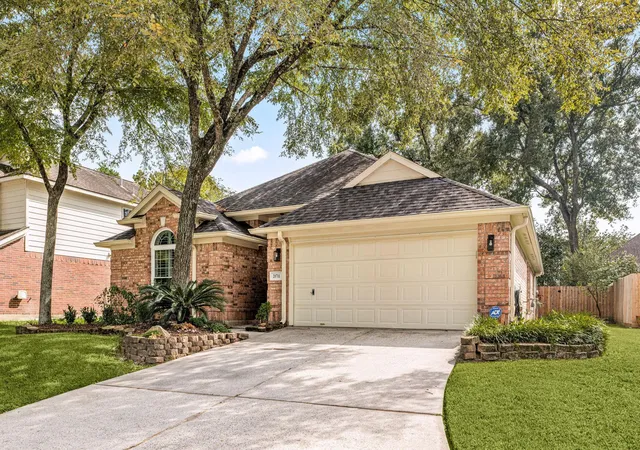 Photo 3 of Single family home for sale at 20711 Redbud Trl, Humble, TX 77346 | MLS# 49512782 | Listing updated on 2026-09-05