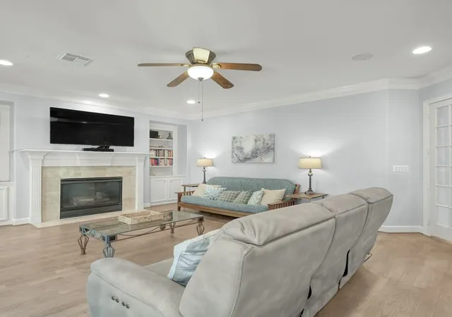 Photo 2 of Single family home for sale at 2427 N Mystic Meadow, Houston, TX 77021 | MLS# 34532805 | Listing updated on 2026-10-05