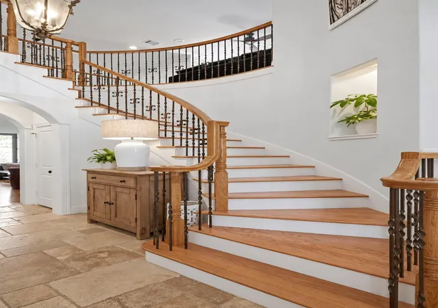 Photo 3 of Single family home for sale at 4021 Glenshire St, Houston, TX 77025 | MLS# 42629845 | Listing updated on 2026-09-26