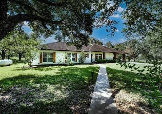 Land for sale at 1054 County Rd 156, Columbus, TX 78934 | MLS# 70781151