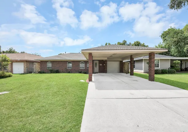 Photo 1 of Single family home for sale at 1412 Greenbriar Ave, Pasadena, TX 77502 | MLS# 70270819 | Listing updated on 2026-09-27