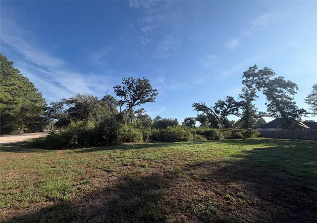 Photo 3 of Land for sale at 26239 Lakeshore Dr, Hempstead, TX 77445 | MLS# 31049842 | Listing updated on 2026-09-15
