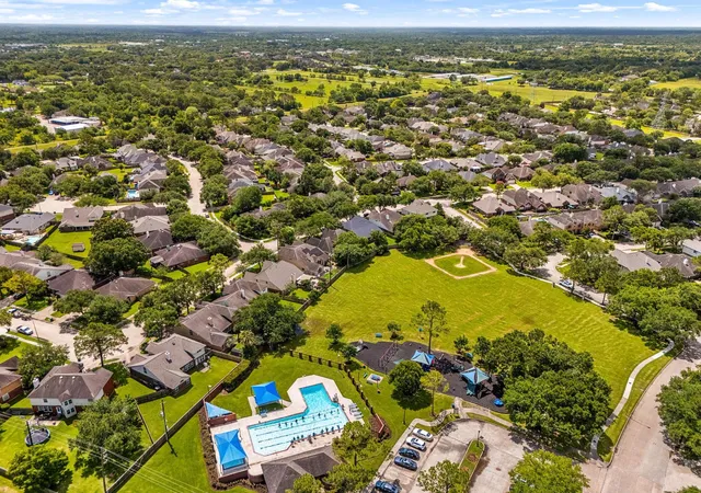 Photo 40 of Single family home for sale at 3234 Vanity Dr, Pearland, TX 77584 | MLS# 90832941 | Listing updated on 2026-10-05