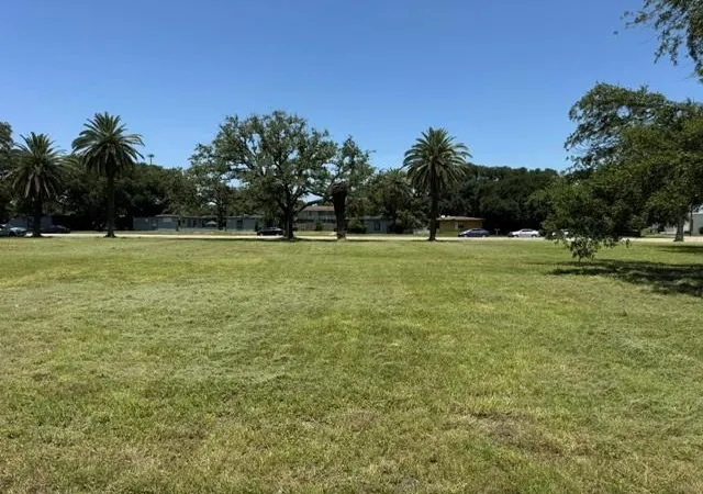 Photo 1 of Land for sale at 800 3rd Avenue N, Texas City, TX 77590 | MLS# 6687769 | Listing updated on 2026-09-14