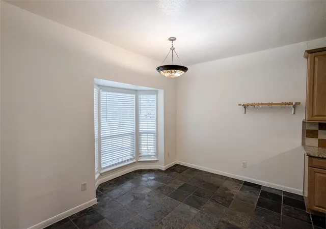 Photo 3 of Townhouse for sale at 7925 Knight Rd, Houston, TX 77054 | MLS# 93960516 | Listing updated on 2026-09-08