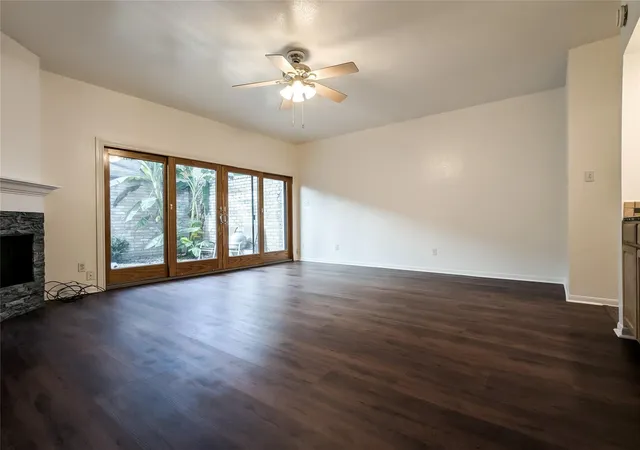 Photo 3 of Townhouse for sale at 7925 Knight Rd, Houston, TX 77054 | MLS# 93960516 | Listing updated on 2026-09-08