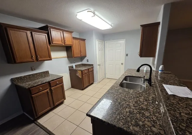 Photo 4 of Single family home for sale at 9811 Garnet Fls Dr, Rosharon, TX 77583 | MLS# 57693823 | Listing updated on 2026-09-11