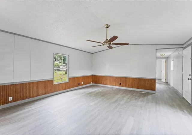 Photo 3 of Single family home for sale at 118 Canvasback N, Baytown, TX 77520 | MLS# 24370397 | Listing updated on 2026-09-11