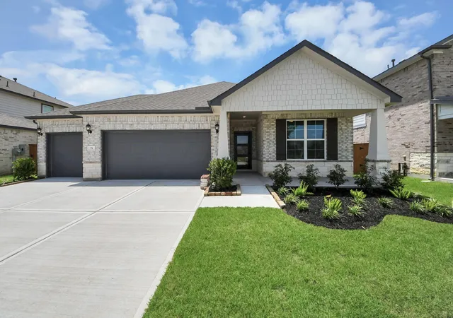 Photo 1 of Sale Pending at 71 Leon Way, Dayton, TX 77535 | MLS# 64843250 | Listing updated on 2026-10-09