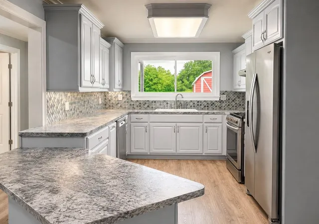 Photo 4 of Single family home for sale at 2820 Oleander Ln, Groves, TX 77619 | MLS# 33778487 | Listing updated on 2026-09-10