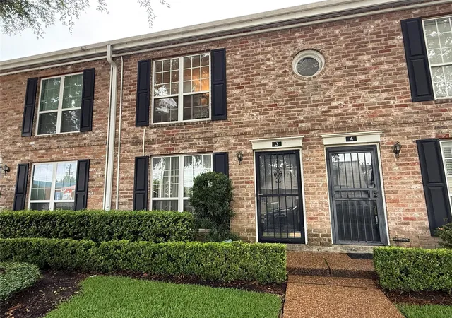 Photo 1 of Condo for sale at 6410 Del Monte Dr #3, Houston, TX 77057 | MLS# 25879227 | Listing updated on 2026-09-17