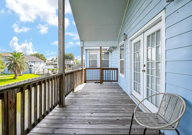 Photo 3 of Single family home for sale at 1615 Railroad Ave, Dickinson, TX 77539 | MLS# 52935579 | Listing updated on 2026-09-09