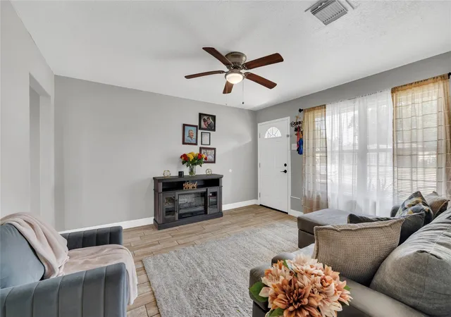 Photo 4 of Single family home for sale at 5311 Louise St, Baytown, TX 77521 | MLS# 30651208 | Listing updated on 2026-09-02