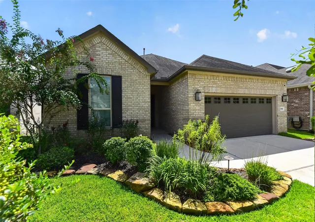 Photo 2 of Sale Pending at 392 Connemara Dr, Spring, TX 77382 | MLS# 78941492 | Listing updated on 2026-09-22