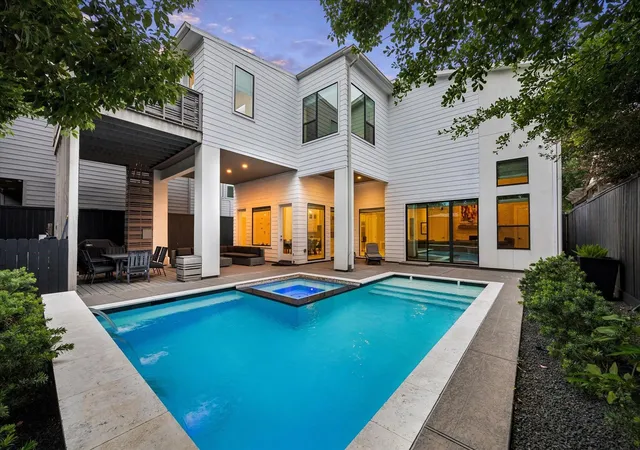 Photo 1 of Single family home for sale at 1959 Portsmouth St, Houston, TX 77098 | MLS# 86826978 | Listing updated on 2026-09-12
