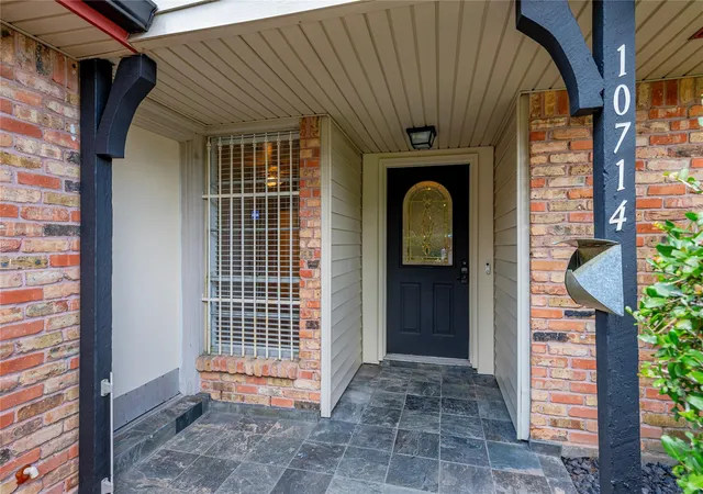 Photo 3 of Single family home for sale at 10714 Hillcroft Ave, Houston, TX 77096 | MLS# 470025 | Listing updated on 2026-09-14