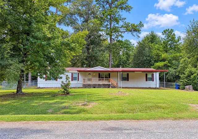 Photo 2 of Single family home for sale at 1755 Fox Dr, Vidor, TX 77662 | MLS# 69338654 | Listing updated on 2026-09-18