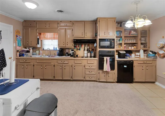 Photo 3 of Single family home for sale at 1021 West Dr, Port Neches, TX 77651 | MLS# 97534695 | Listing updated on 2026-09-11