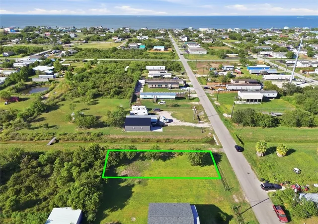 Photo 1 of Land for sale at Lots 29 30 Blk 90 16th St, Dickinson, TX 77539 | MLS# 26911512 | Listing updated on 2026-09-15