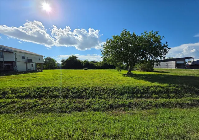 Photo 3 of Land for sale at Lots 29 30 Blk 90 16th St, Dickinson, TX 77539 | MLS# 26911512 | Listing updated on 2026-09-15