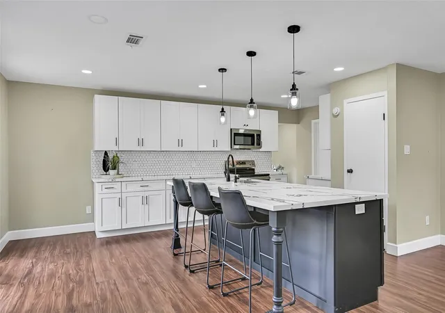 Photo 3 of Single family home for sale at 2710 Merrimac Dr, League City, TX 77573 | MLS# 5438646 | Listing updated on 2026-09-12