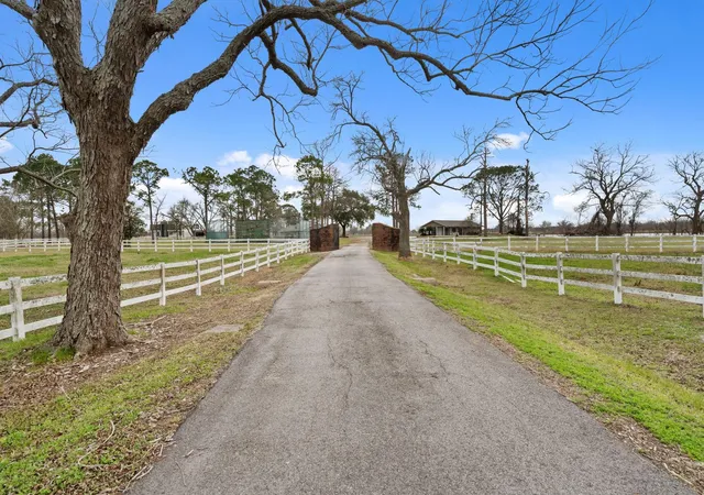 Photo 4 of Land for sale at 2935 W Fm 1462, Rosharon, TX 77583 | MLS# 49386363 | Listing updated on 2026-09-02