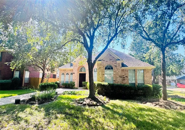 Photo 1 of Sale Pending at 1702 Berkoff Dr, Sugar Land, TX 77479 | MLS# 9854082 | Listing updated on 2026-09-25
