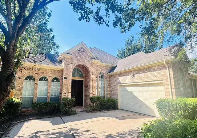 Photo 2 of Sale Pending at 1702 Berkoff Dr, Sugar Land, TX 77479 | MLS# 9854082 | Listing updated on 2026-09-25
