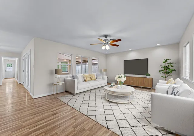 Photo 3 of Single family home for sale at 10613 Willowgrove Dr, Houston, TX 77035 | MLS# 58290466 | Listing updated on 2026-09-19