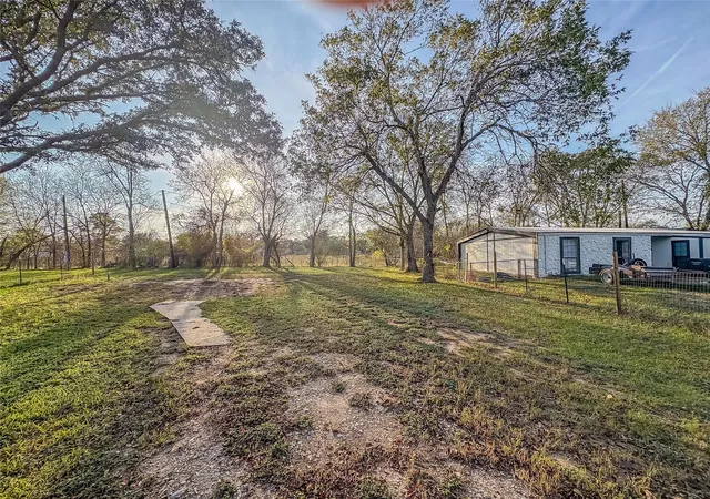 Photo 2 of Land for sale at 907 Westview Cir, Caldwell, TX 77836 | MLS# 17846577 | Listing updated on 2026-09-03