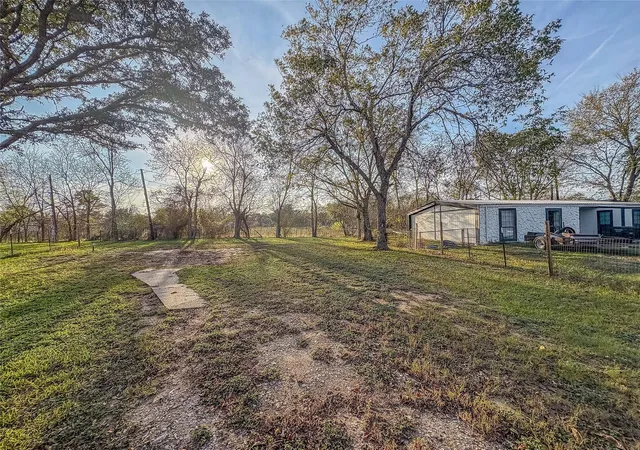 Photo 3 of Land for sale at 907 Westview Cir, Caldwell, TX 77836 | MLS# 17846577 | Listing updated on 2026-09-03
