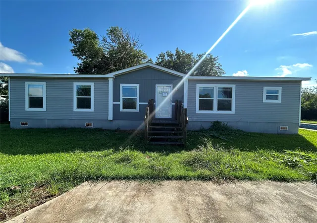 Photo 1 of Single family home for sale at 2304 Peach St, High Island, TX 77623 | MLS# 33802745 | Listing updated on 2026-09-20