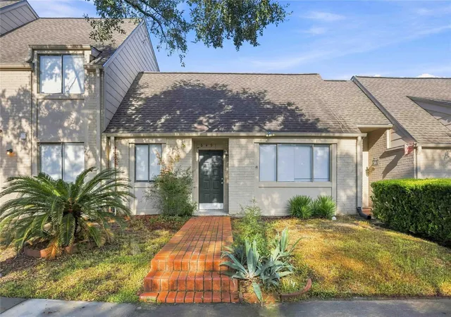 Photo 1 of Townhouse for sale at 6491 Alisa Ln, Houston, TX 77084 | MLS# 56710985 | Listing updated on 2026-09-17