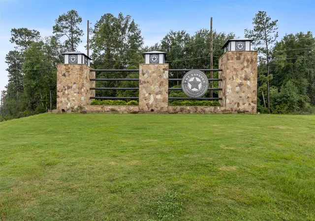 Photo 2 of Land for sale at 138 Cattle Hvn Way, New Waverly, TX 77358 | MLS# 18123334 | Listing updated on 2026-09-14