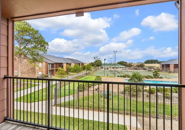 Photo 4 of Condo for sale at 904 University Oaks Blvd #118, College Station, TX 77840 | MLS# 98031566 | Listing updated on 2026-09-19