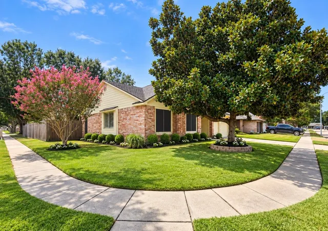 Photo 2 of Single family home for sale at 19903 Eastman Pl, Katy, TX 77449 | MLS# 21195579 | Listing updated on 2026-09-12