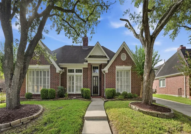 Photo 1 of Single family home for sale at 4010 Raven River Dr, Houston, TX 77059 | MLS# 4956080 | Listing updated on 2026-09-06