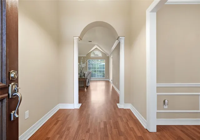 Photo 3 of Single family home for sale at 4010 Raven River Dr, Houston, TX 77059 | MLS# 4956080 | Listing updated on 2026-09-06