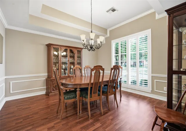 Photo 4 of Single family home for sale at 4010 Raven River Dr, Houston, TX 77059 | MLS# 4956080 | Listing updated on 2026-09-06