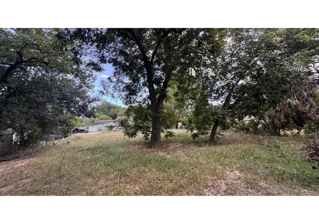 Photo 3 of Land for sale at 7006 Foster St, Houston, TX 77021 | MLS# 69233829 | Listing updated on 2026-09-22