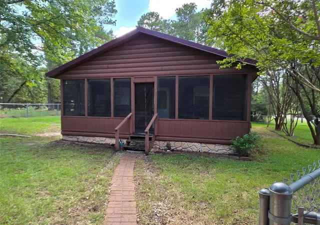 Photo 2 of Single family home for sale at 530 Kingwood Dr, Trinity, TX 75862 | MLS# 41178348 | Listing updated on 2026-09-15