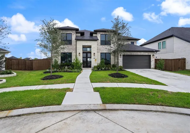 Photo 4 of Single family home for sale at 25246 Bamburgh Dr, Katy, TX 77493 | MLS# 96275516 | Listing updated on 2026-09-23