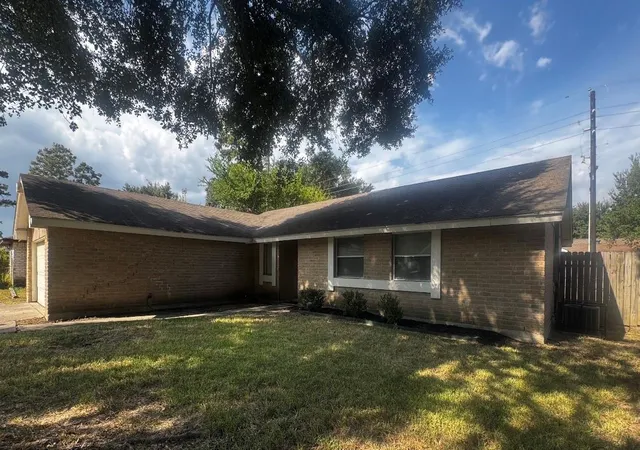 Photo 2 of Single family home for sale at 23514 Cimber Ln, Spring, TX 77373 | MLS# 95744402 | Listing updated on 2026-10-08