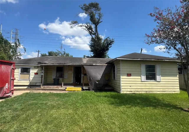 Photo 1 of Single family home for sale at 411 Trichelle St, Pasadena, TX 77506 | MLS# 22904018 | Listing updated on 2026-10-07